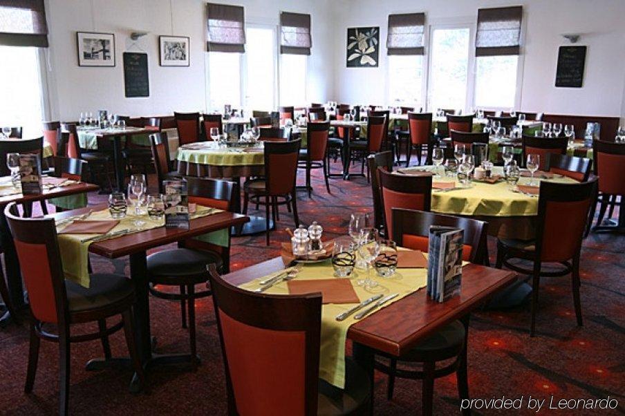Brit Hotel Le Kerann Nantes St Herblain - Zac De La Lorie サン・テルブラン レストラン 写真